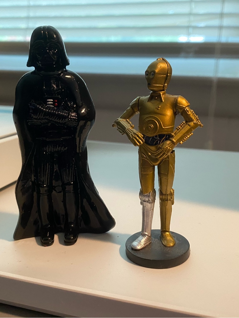 Star Wars C-3PO and Darth Vader Figurines - Gold and Black 4”